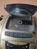 RADIO REPRODUCTOR CD Y CASSETTE