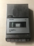 GRABADORA Y REPRODUCTOR DE CINTA CASETTE