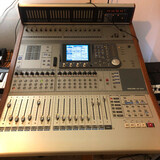 TASCAM DM 3200 \\\\