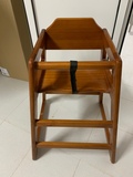 TRONA DE MADERA MACIZA