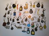 COLECCIóN LOTE DE LLAVEROS ANTIGUOS