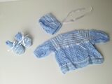 CONJUNTO DE PUNTO HECHO A MANO PARA BEBÉ