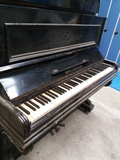 PIANO ANTIGUO