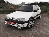 PEUGEOT - 205