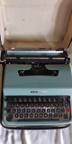 MAQUINA DE ESCRIBIR OLIVETTI