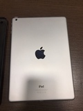 SE VENDE IPAD DE APPLE CON FUNDA DE PIEL