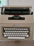 MáQUINA DE ESCRIBIR OLIVETTI LETTERA 25