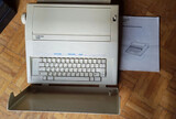 MáQUINA DE ESCRIBIR CARINA 2000