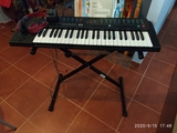 ORGANO CASIO CON PATAS-MESA