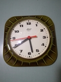 RELOJ DE PARED DE CERáMICA.\\NHECHO EN A